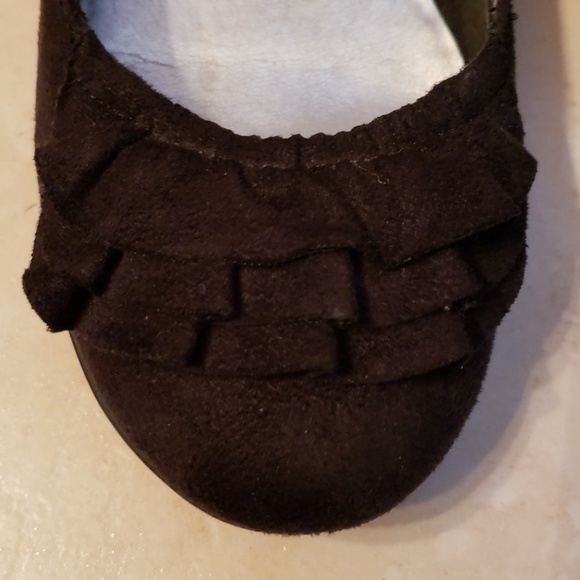 Black Flats - Picture 2 of 2